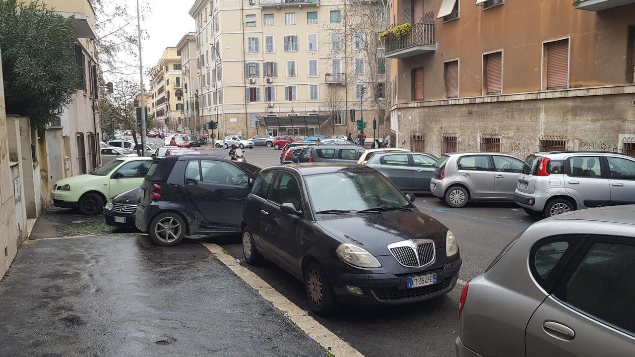 Casa Mike Al Vaticano ローマ エクステリア 写真